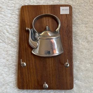 Peltrina Tea Kettle Detail 3 Hooks